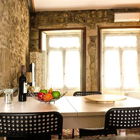 Carvalhal House